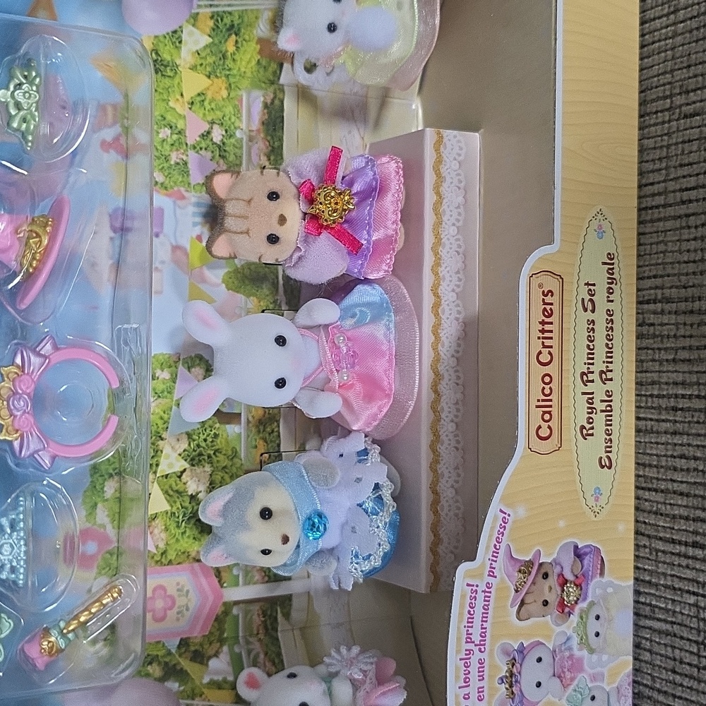Calico Critters Royal Princess Set, Rare-Hard To Find, New, With Accessories - Picture 10 of 12